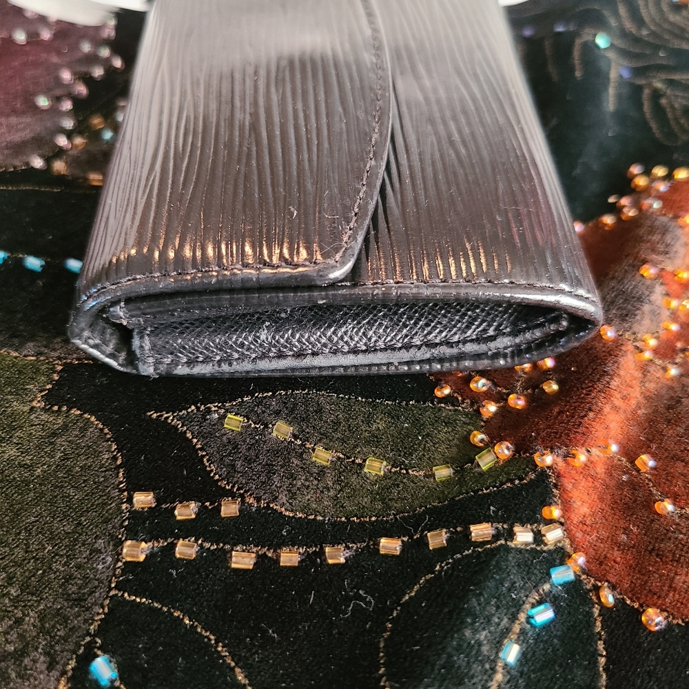 Louis Vuitton EPI coin wallet - Picture 5 of 10